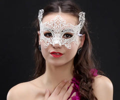 Masque en dentelle
