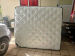Matelas orthopédique model hôtellerie
