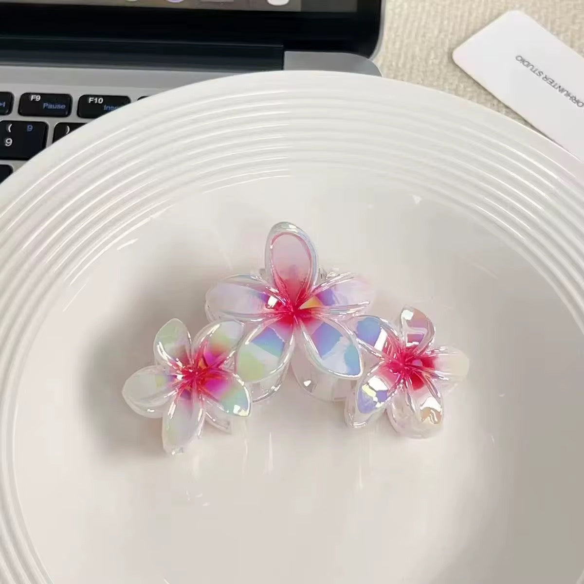 Grande pince à cheveux tipanier NACRÉ